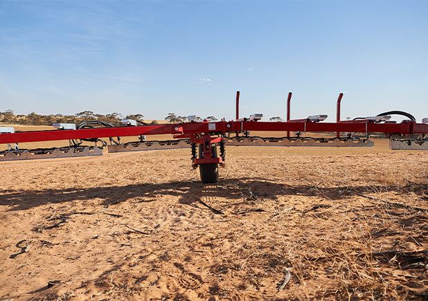 Croplands WEED-IT Contour Following Boom